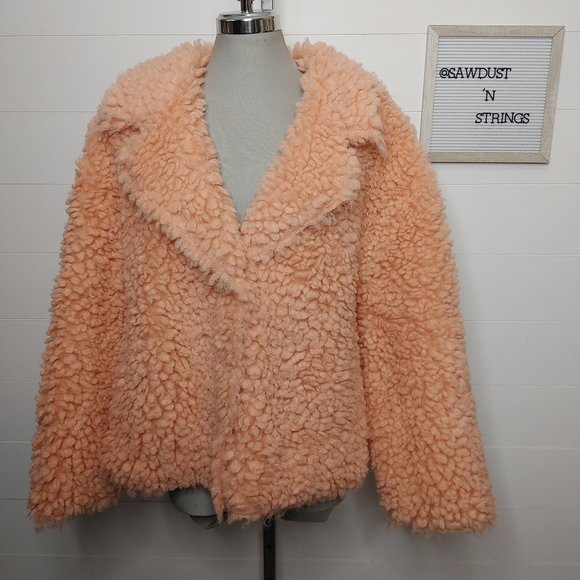 URBAN Outfitters Sherpa jacket size L - Picture 2 of 12